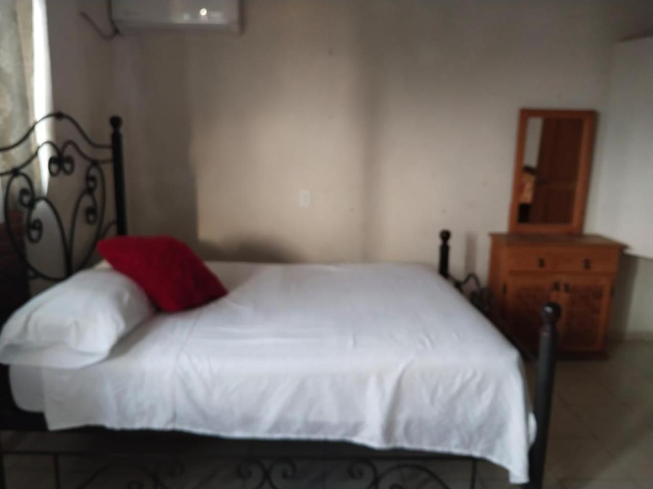 Hotel La Laguna Tequesquitengo Bagian luar foto